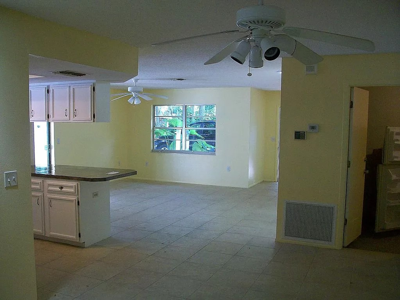 1373 42nd St - Photo 3 of 26