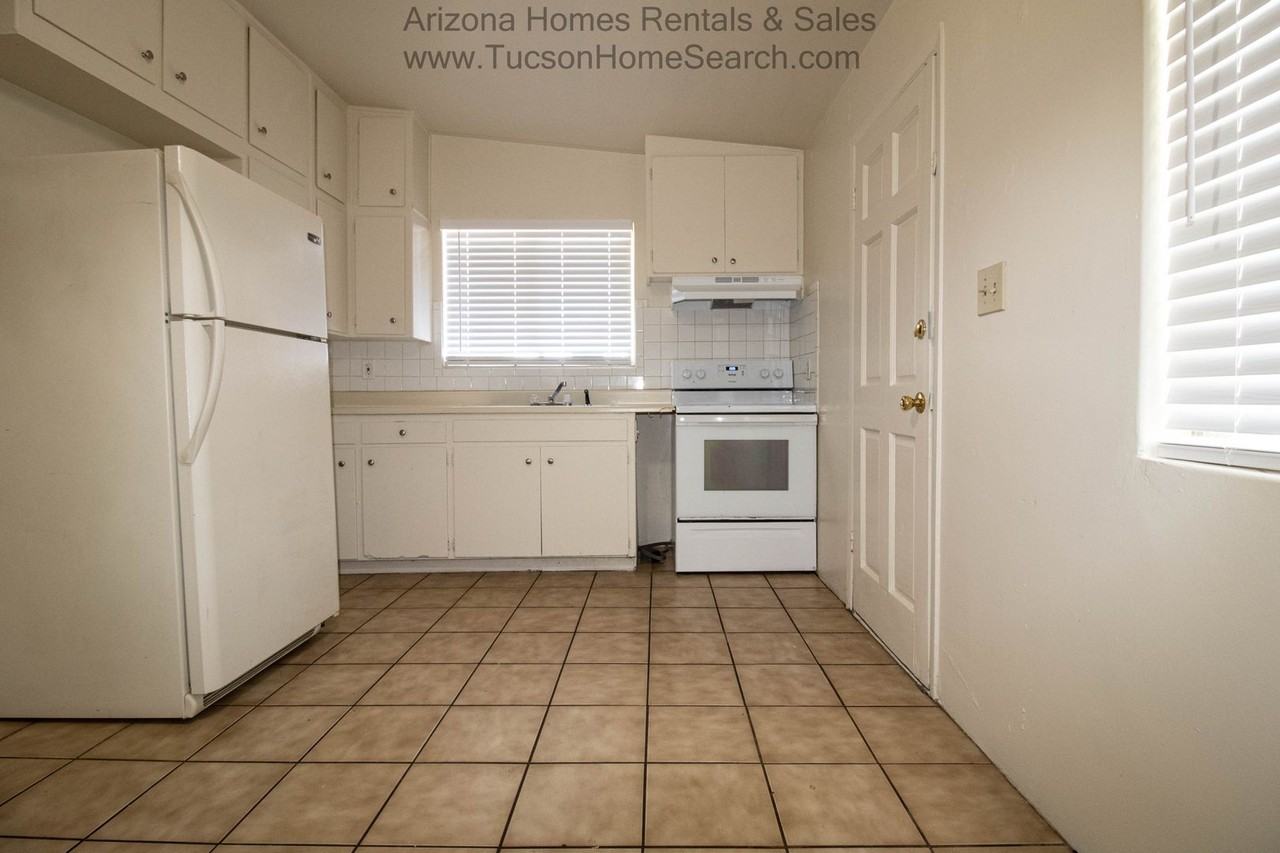 1800 N 5th Ave - Photo 3 of 14