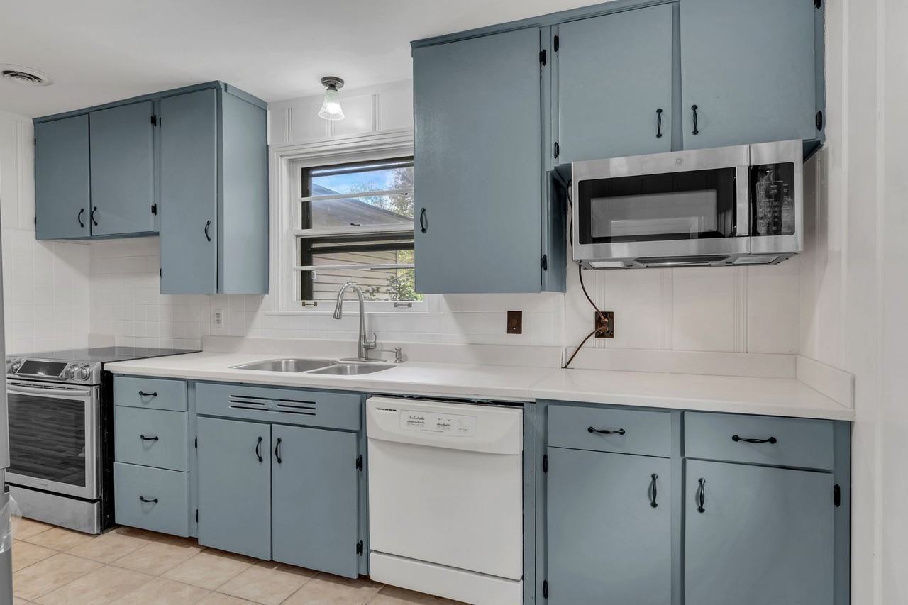 314 Woodberry Dr - Photo 2 of 25