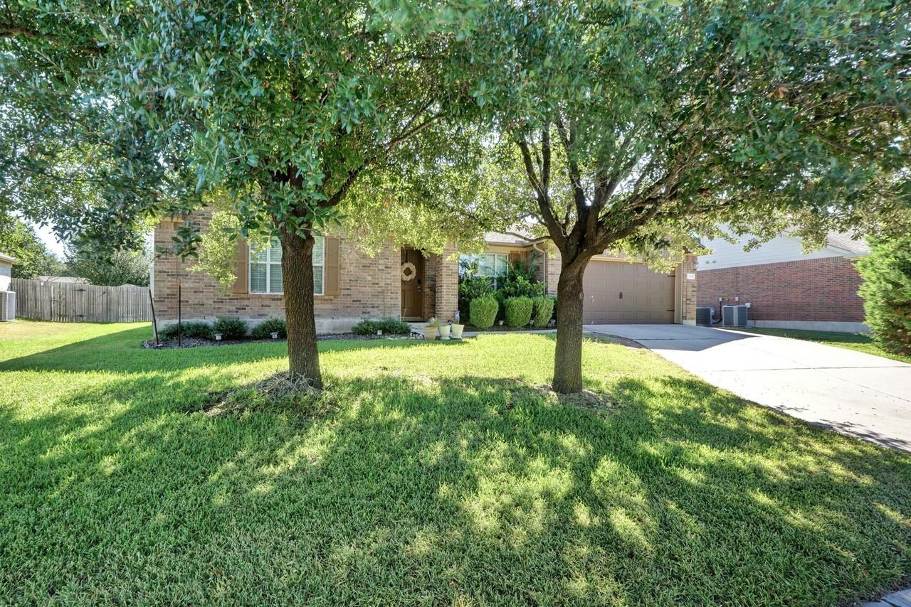 18917 Chrighton Castle Bnd - Photo 2 of 37