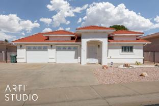 413 Bannock St - Photo 1 of 1