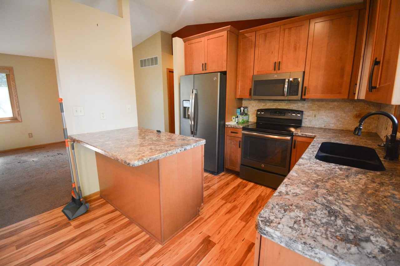 3539 8th St Nw - Photo 7 of 20