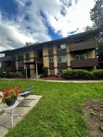featured image of 1037 N 4th St