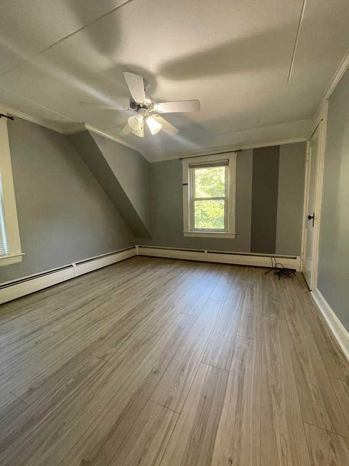 174 Beacon St - Photo 3 of 21