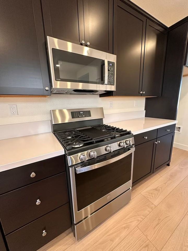 1235 Copper Hill Ave - Photo 3 of 16