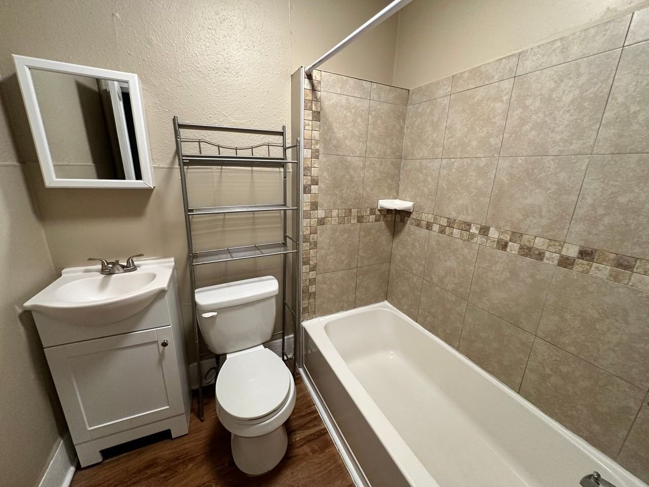 1715 North Villa Avenue - Photo 7 of 18