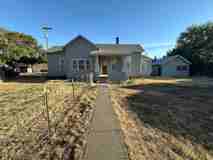 614 Se Emigrant Ave - Photo 1 of 1