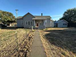 featured image of 614 Se Emigrant Ave