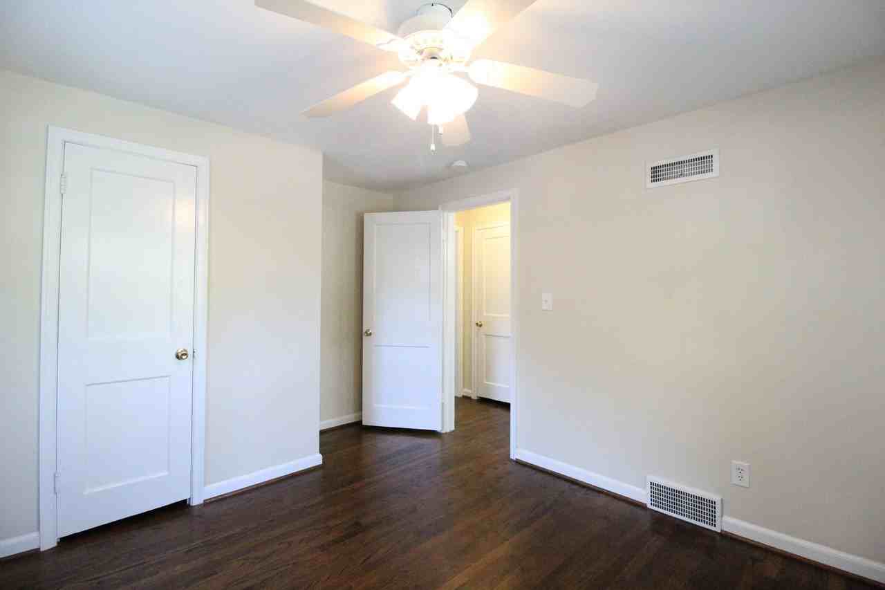 4420 S Parkway Dr - Photo 7 of 8