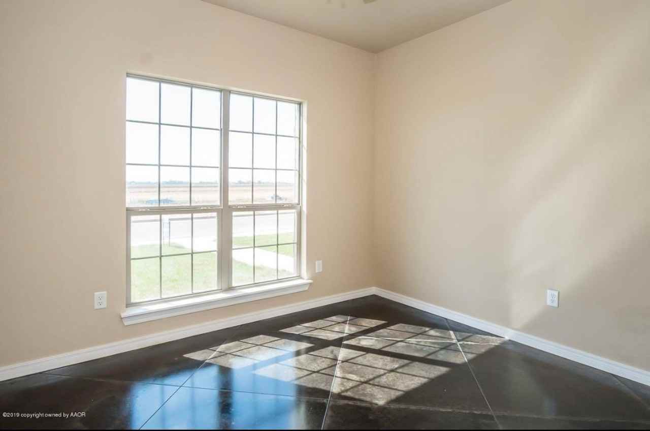 9304 Heritage Hills Pkwy - Photo 7 of 12