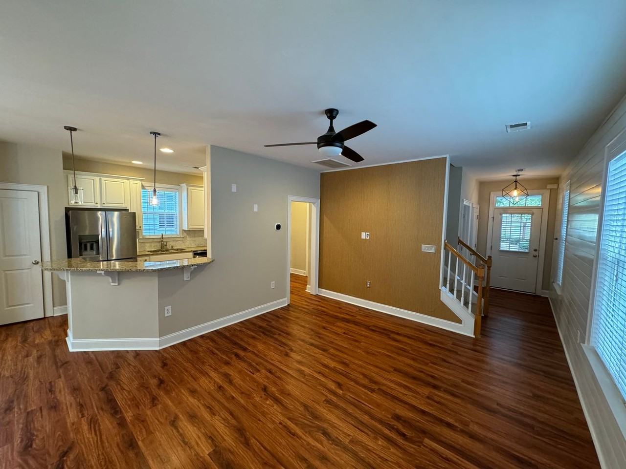 1811 Lela Ave - Photo 3 of 21