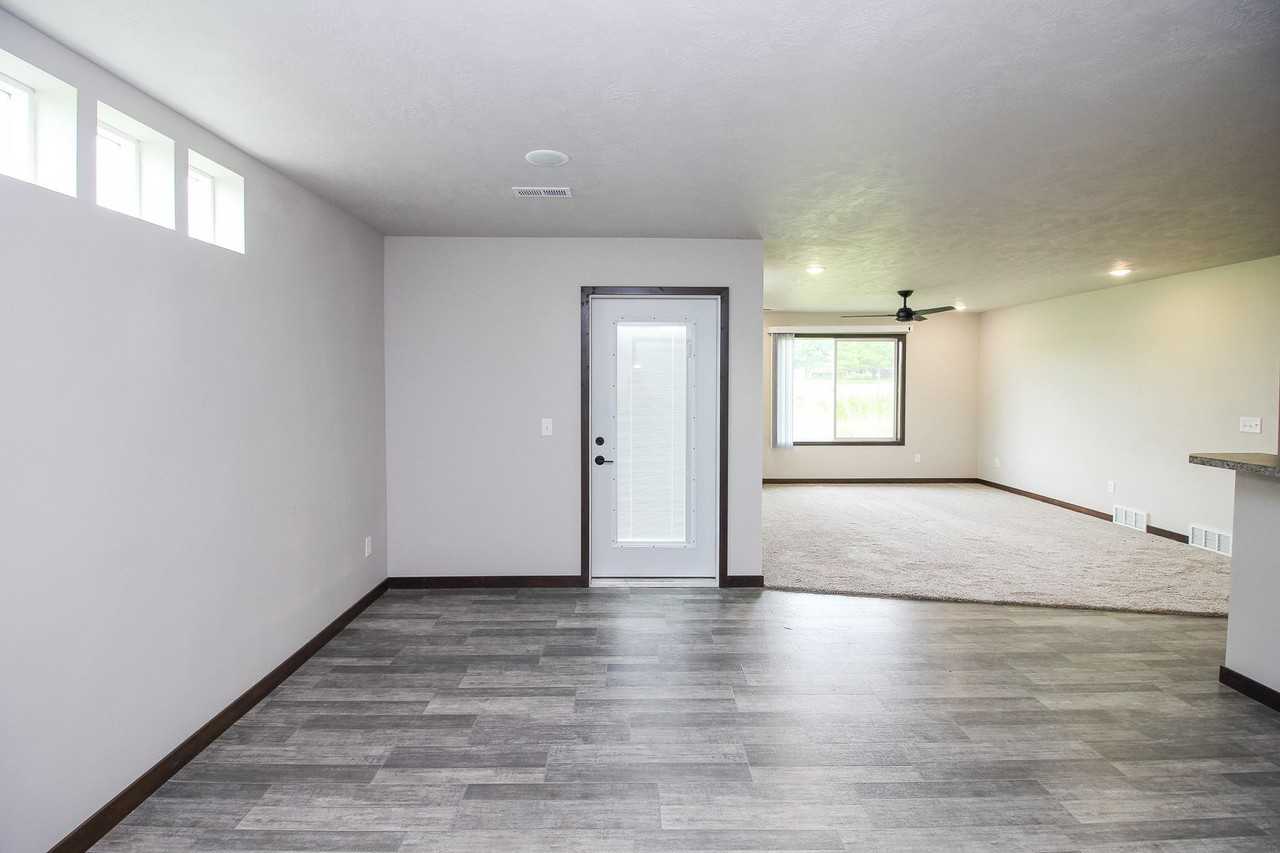 620 W Samantha St - Photo 4 of 31