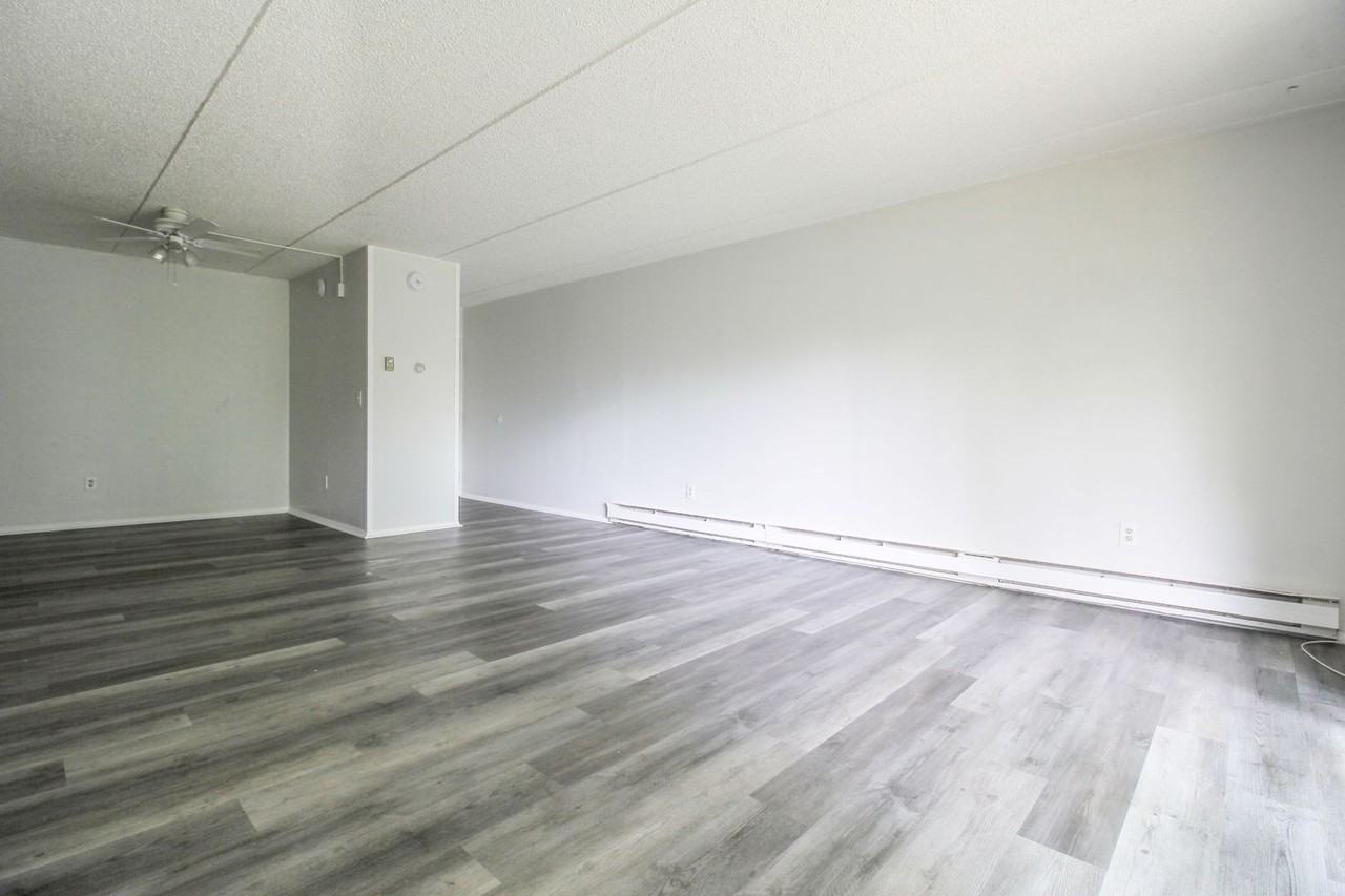 Primrose Gardens LLC - Photo 5 of 33