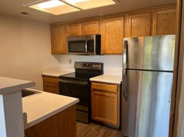 featured image of 445 W Nees Ave