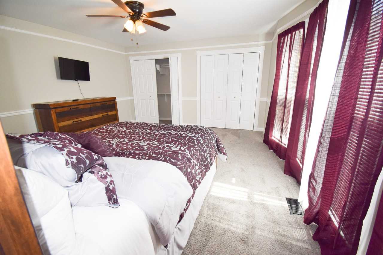 42 Carriage Trace Ct - Photo 3 of 50