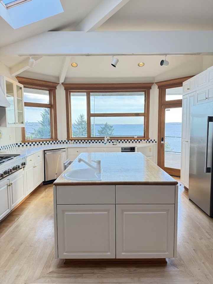 8203 Ne Juanita Dr - Photo 3 of 25