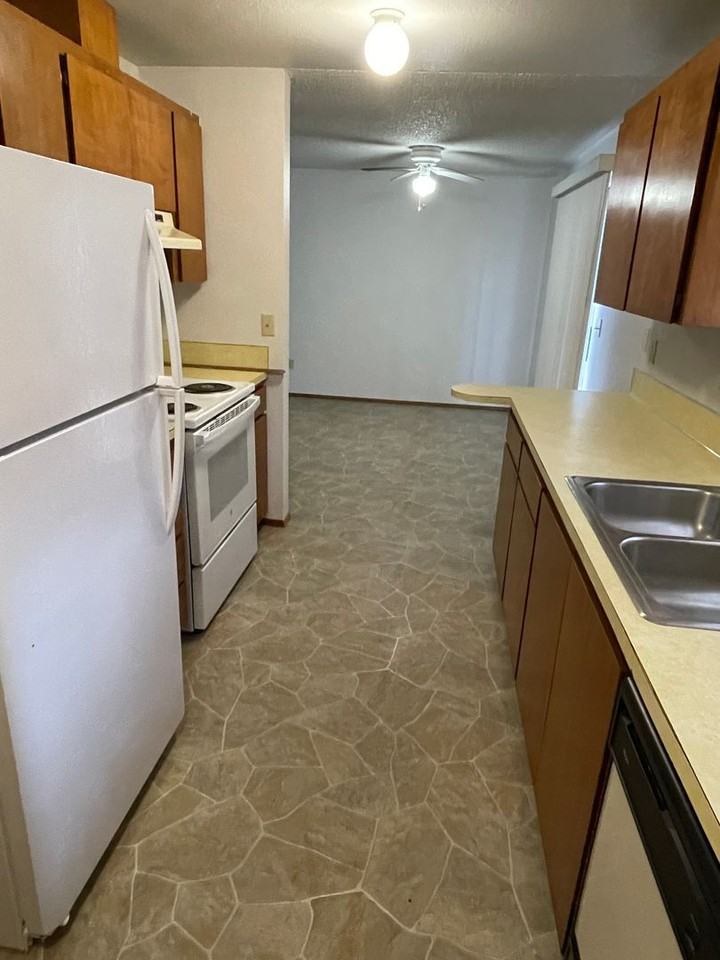 EVERETT1 - Photo 3 of 13