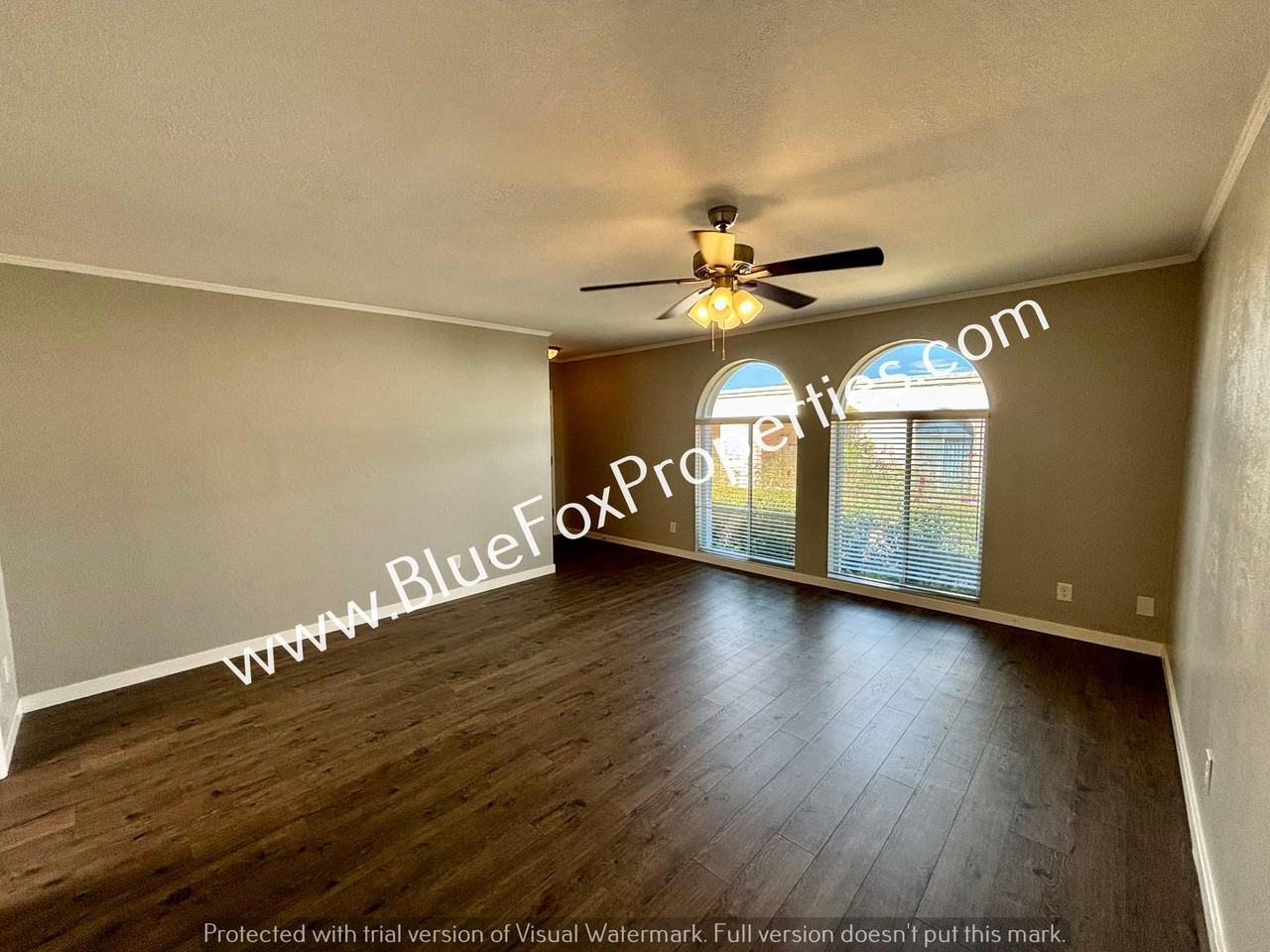 642 N Richey Blvd - Photo 2 of 13