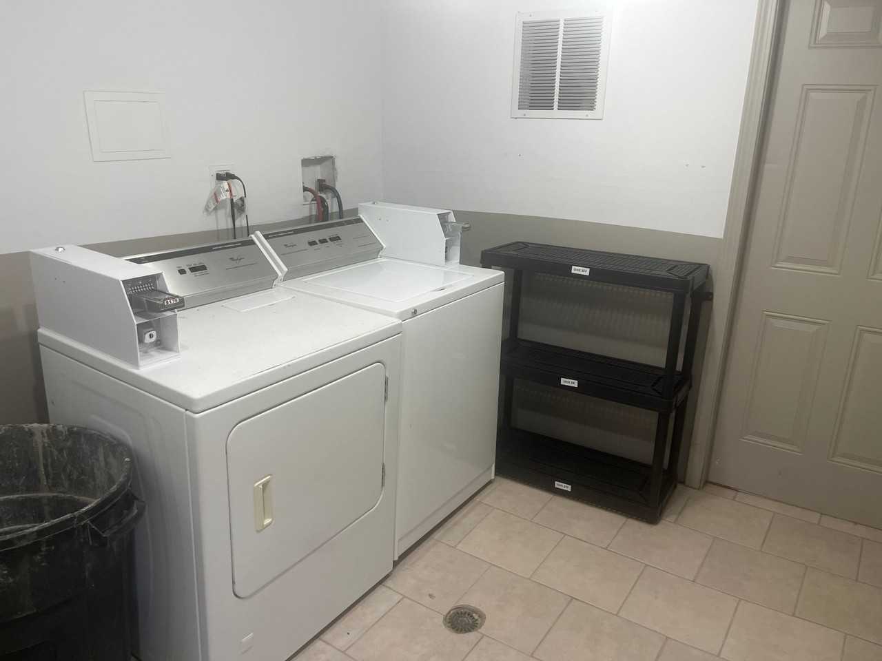 3352 N Seminary - Photo 2 of 3