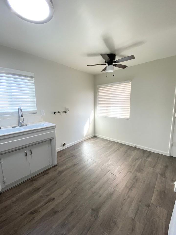232 1/2 S G St - Photo 5 of 9