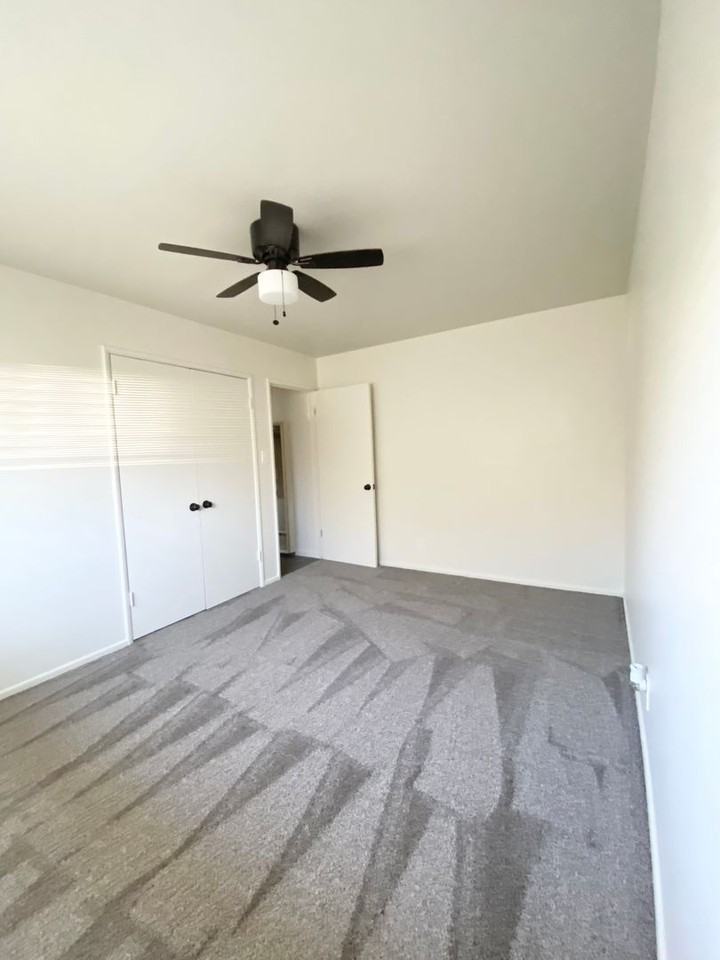 232 1/2 S G St - Photo 6 of 9