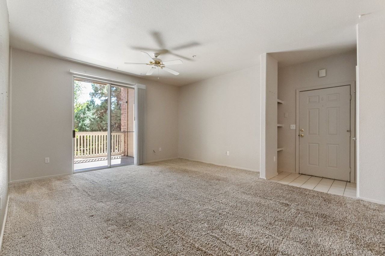 1671 W Canal Cir #212 - Photo 5 of 27