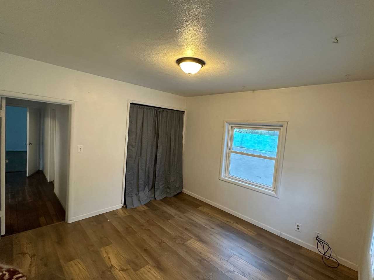 810 Sw 8th St - Photo 7 of 12