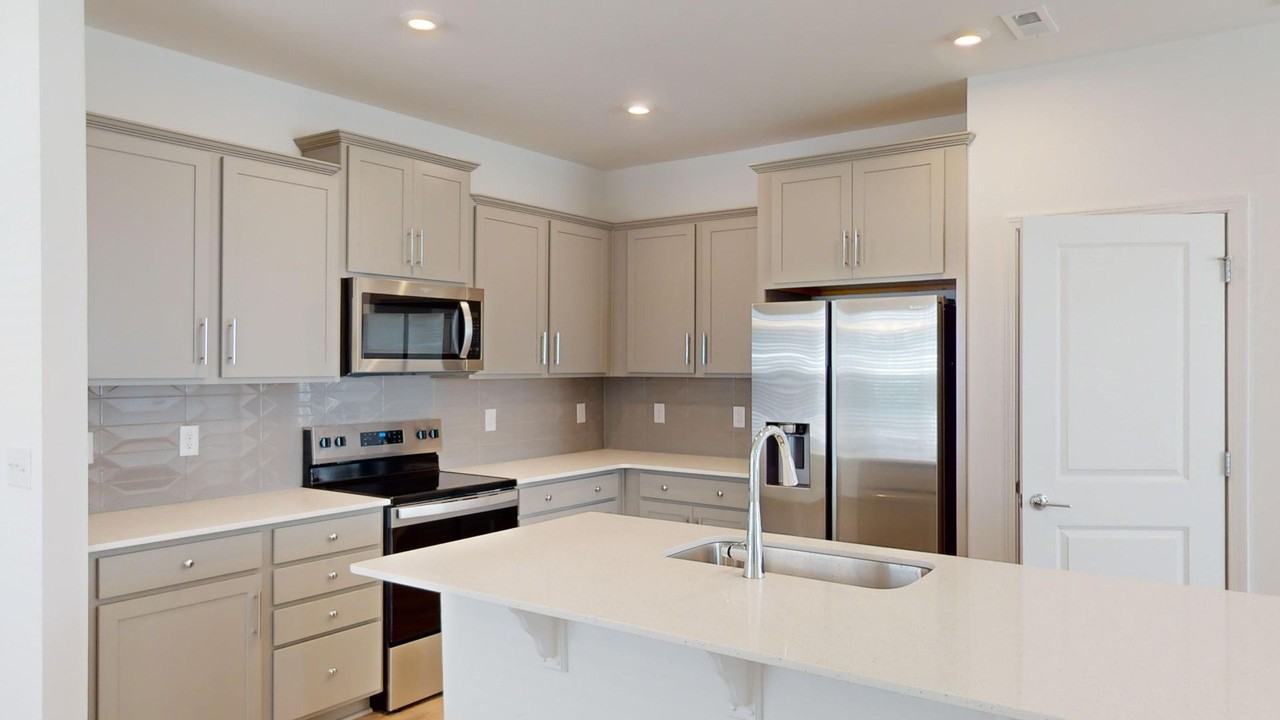 10340 Guardian Dr #185 - Photo 4 of 27