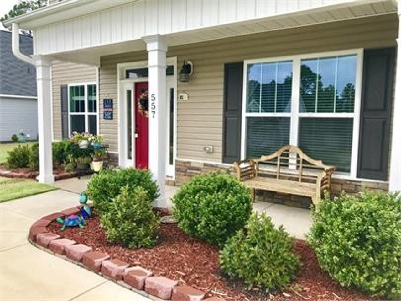 557 Sea Mist Dr - Photo 3 of 41