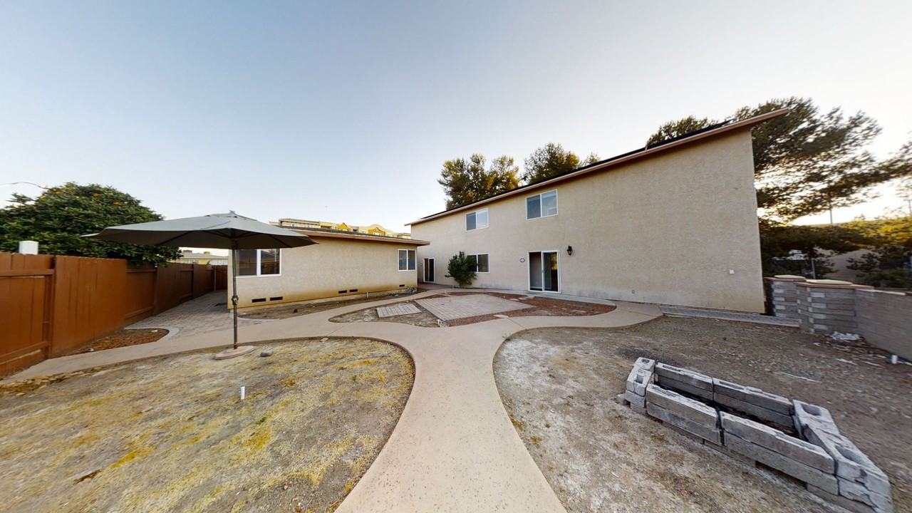 6246 Montezuma Rd - Photo 6 of 29