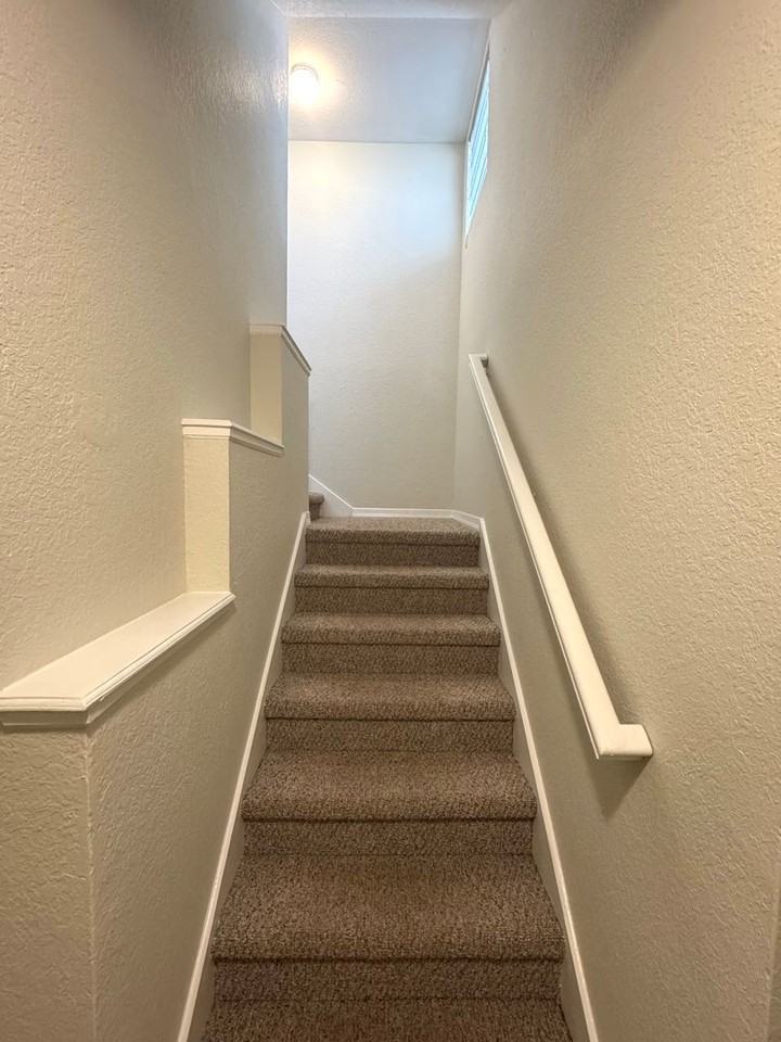 1727 Shadow View Cir - Photo 2 of 18