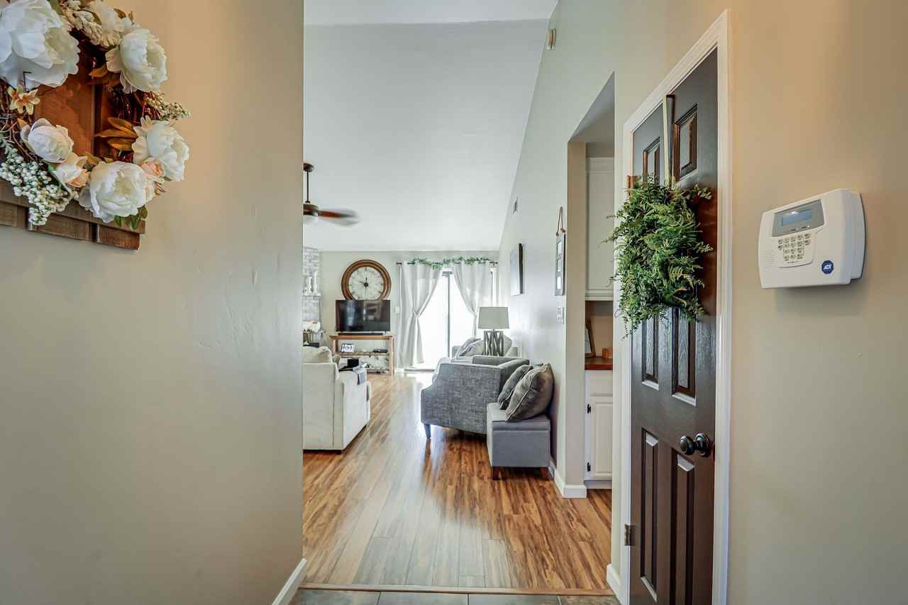3621 Goldbar Dr - Photo 4 of 22