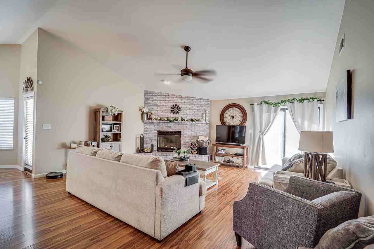 3621 Goldbar Dr - Photo 5 of 22