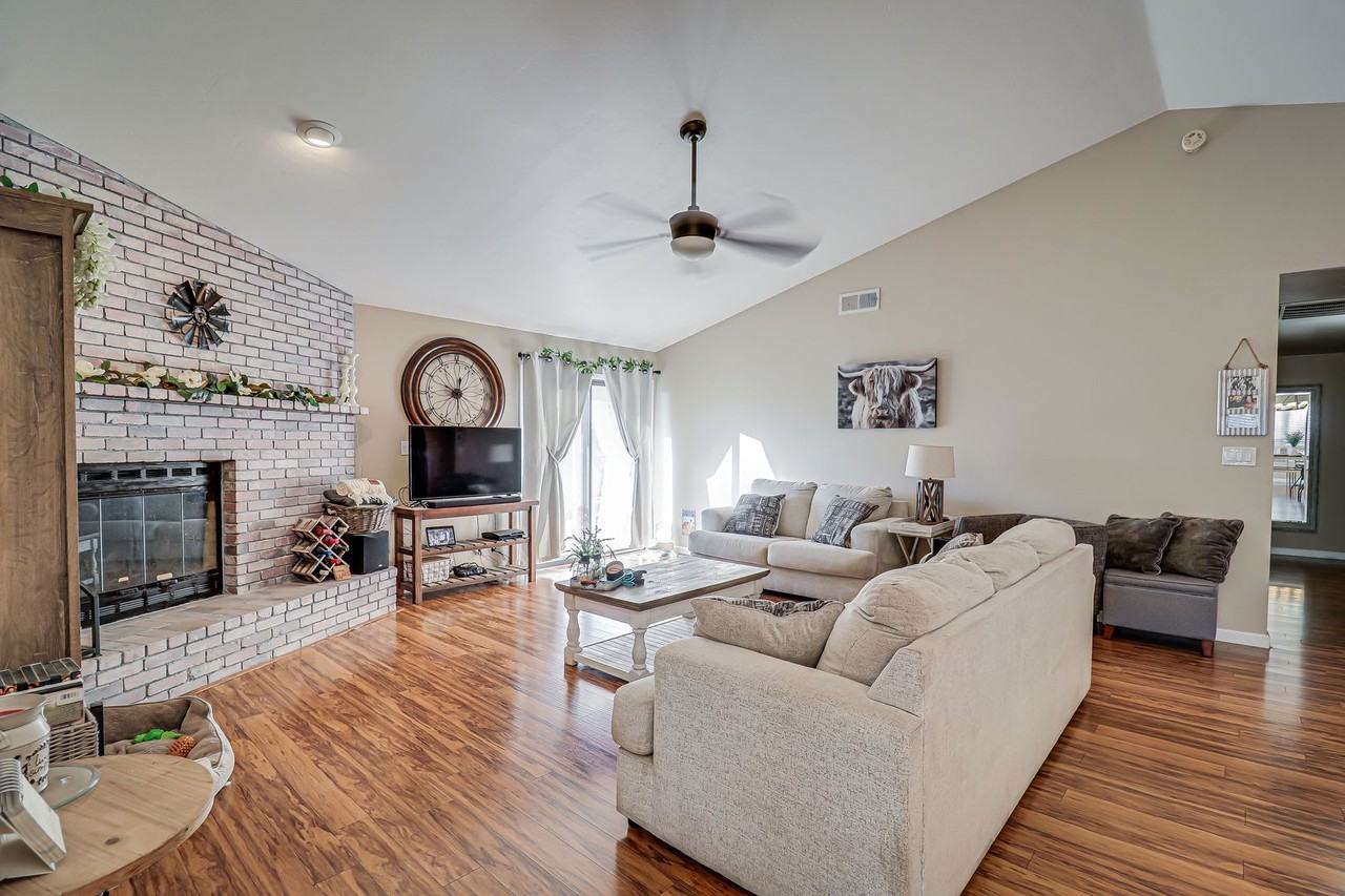 3621 Goldbar Dr - Photo 6 of 22