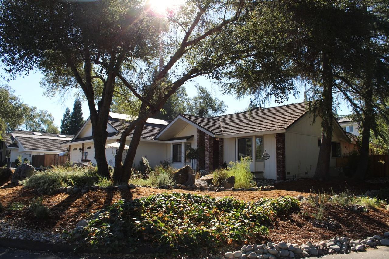 7610 Woodborough Dr - Photo 2 of 27