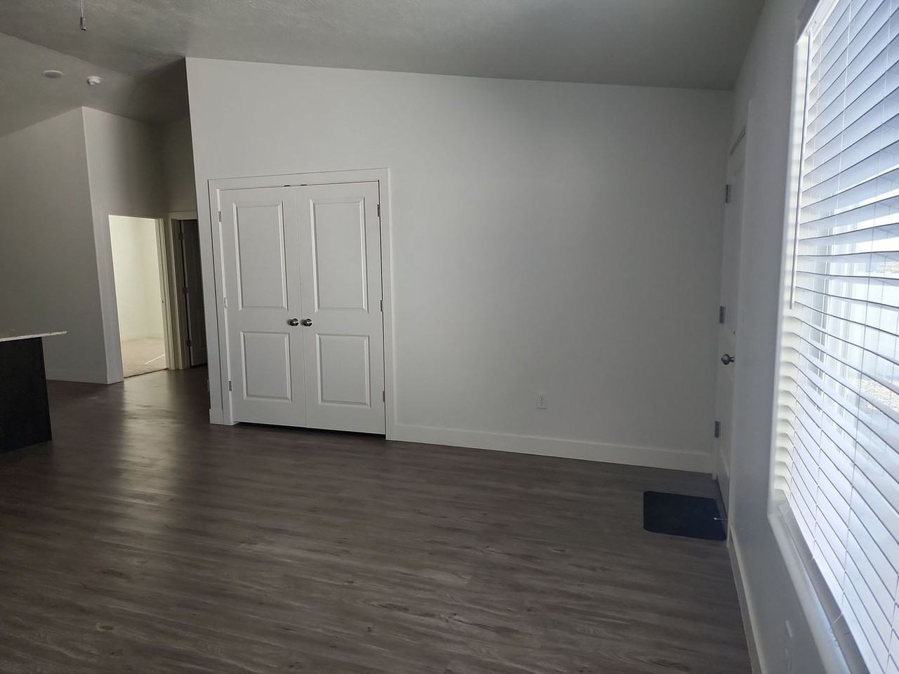 496 W 2350 N - Photo 7 of 15