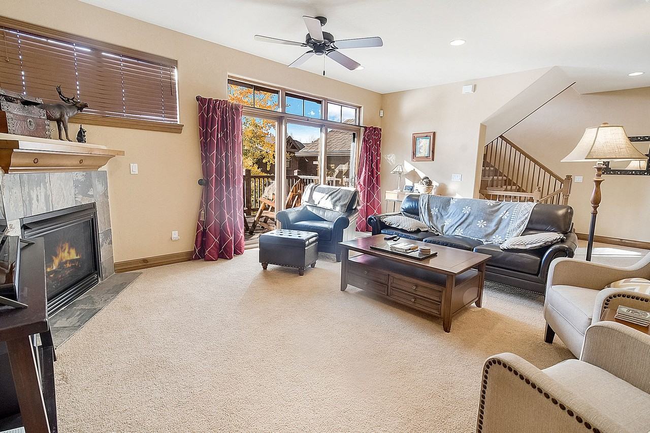 44 Linden Ln - Photo 2 of 49