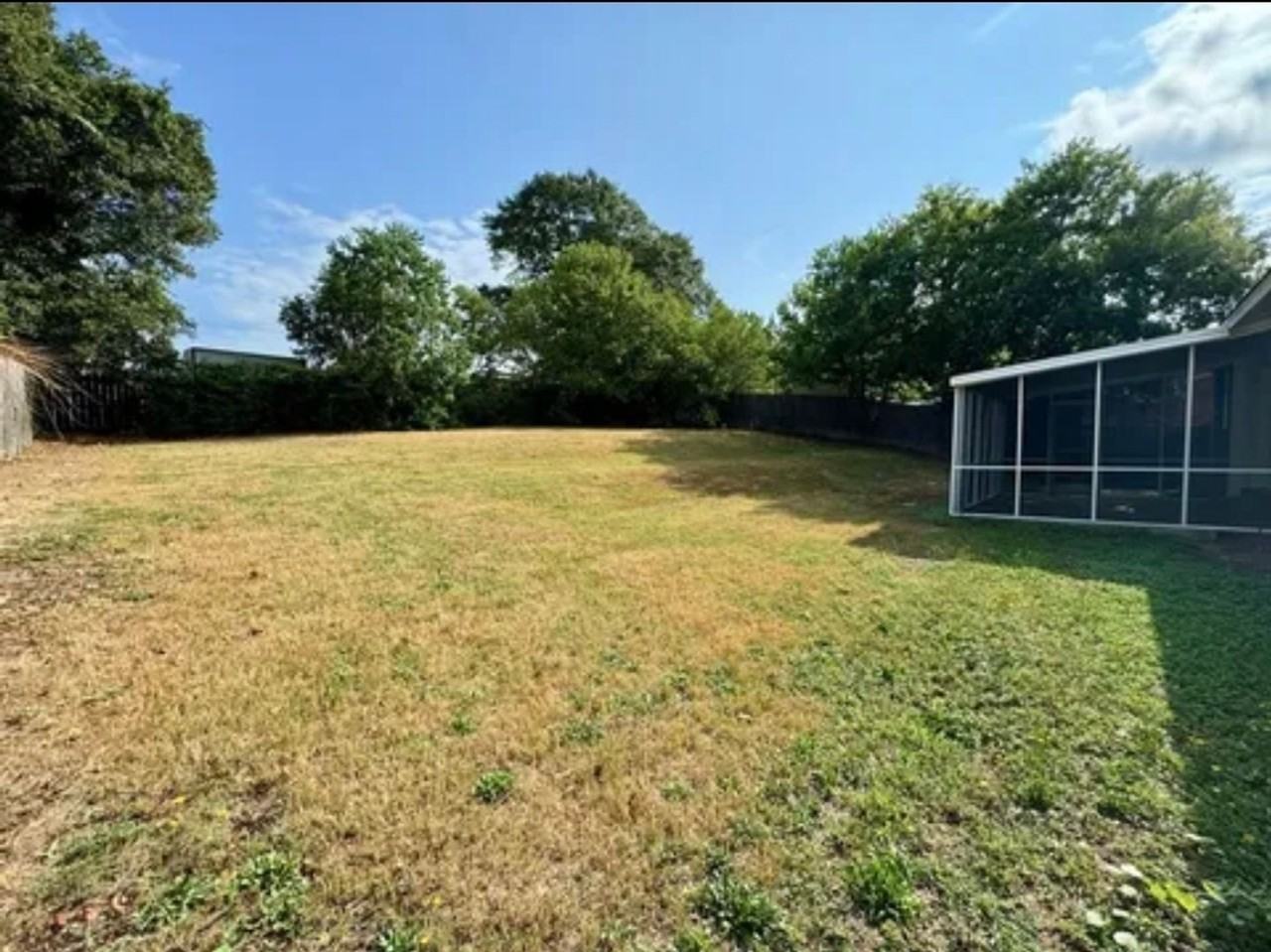 2129 Westminster Way - Photo 3 of 24