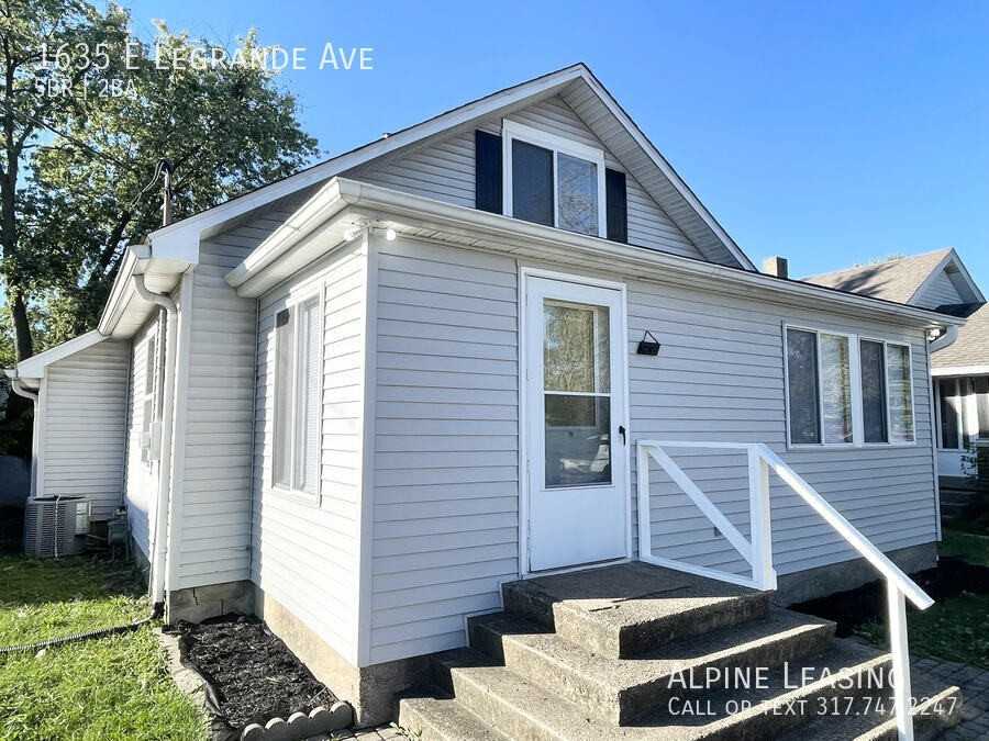 1635 E Legrande Ave