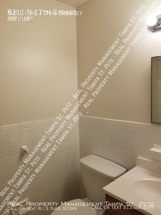 8211 N 17th St - Photo 3 of 15