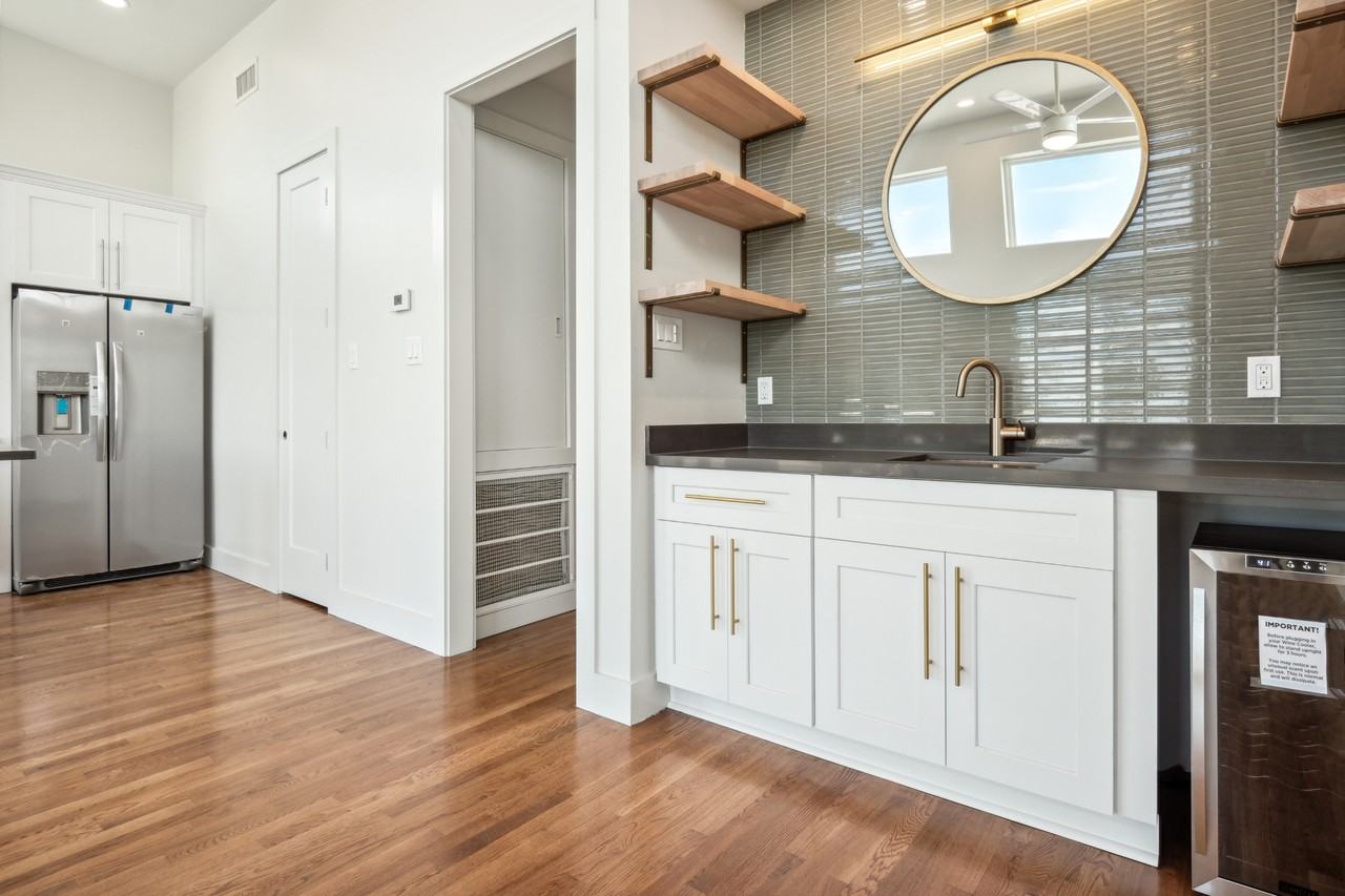 428 W Solidell St #A - Photo 7 of 26