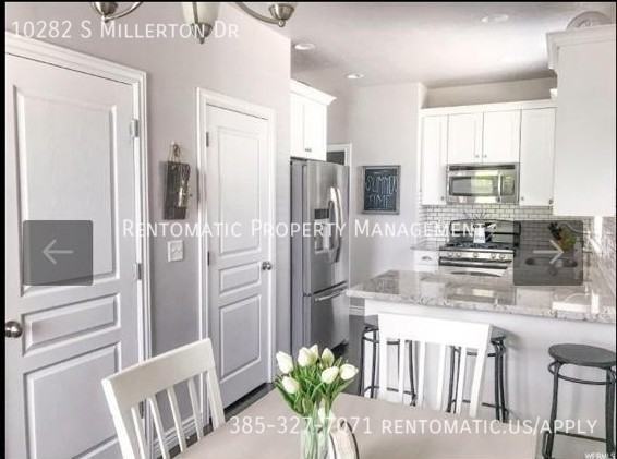 10282 S Millerton Dr - Photo 2 of 10