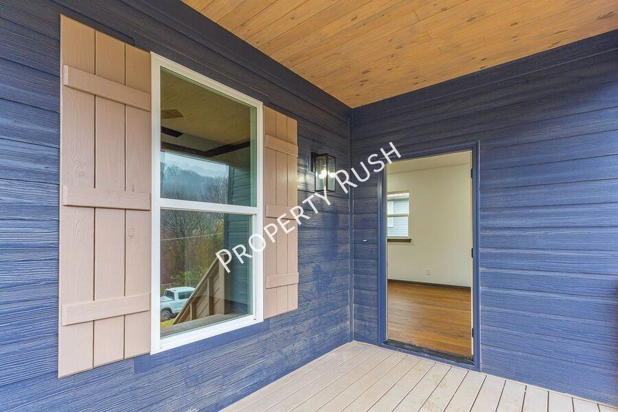 4815 16th Ave - Photo 3 of 28