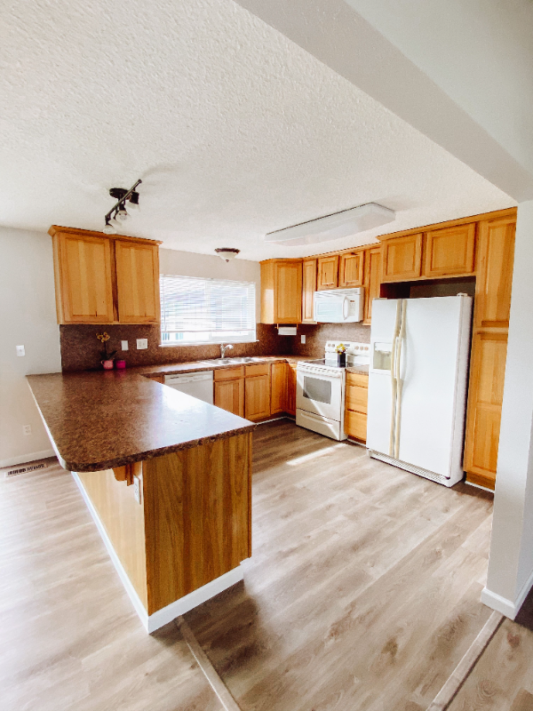 2466 Lincoln Ave #2466 - Photo 2 of 16