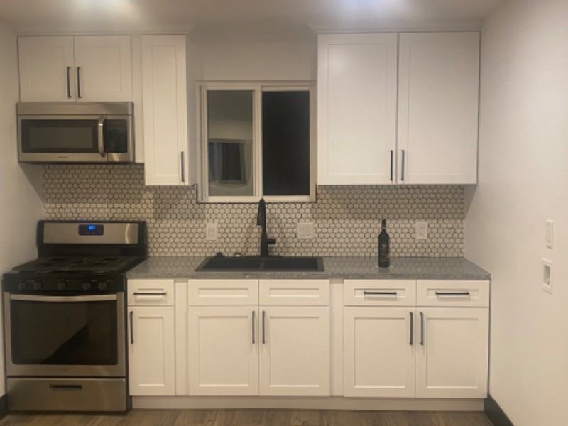 5712 Lewis Ave #B - Photo 4 of 8