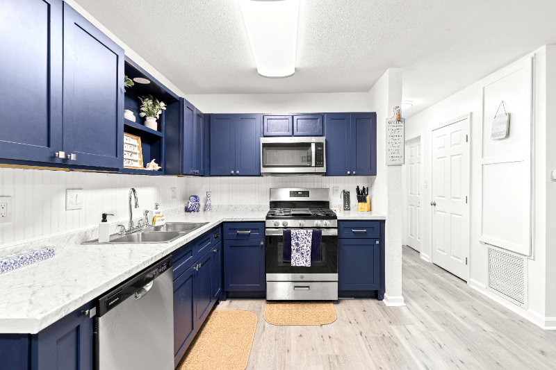 208 Newcastle Dr - Photo 6 of 21