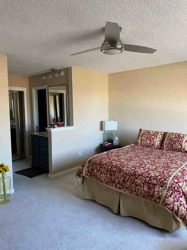 7990 S Poplar Way - Photo 2 of 10