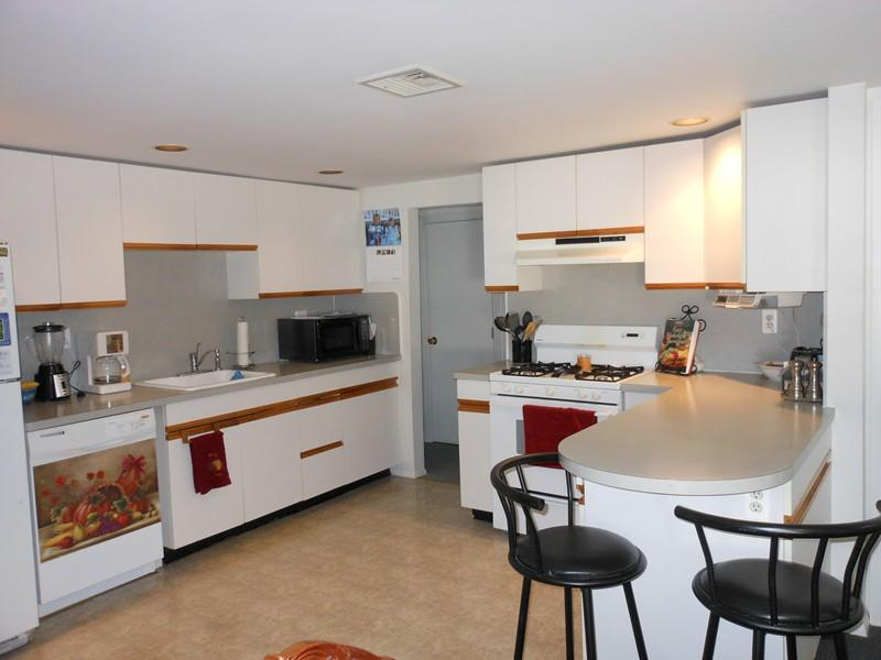 206 Ryerson Rd #2 - Photo 3 of 16