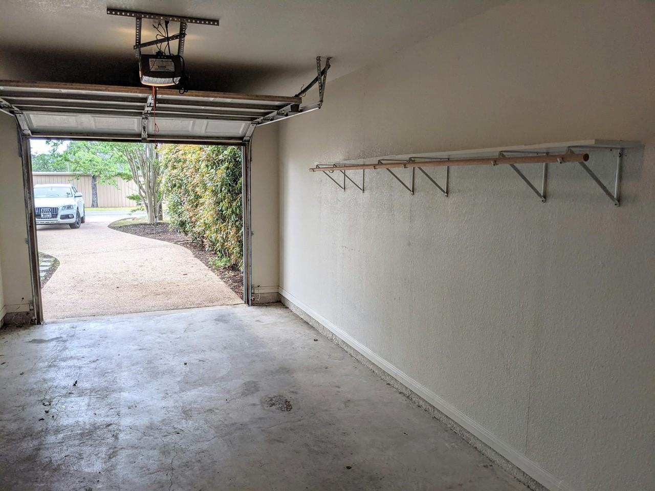 106 Commercial Drive, Unit B - Photo 7 of 16