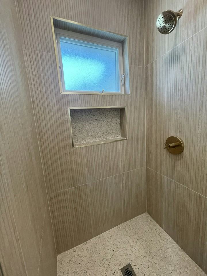 512 Ackley St - Photo 2 of 11